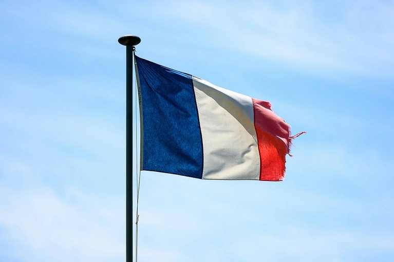 zerfledderte Frankreich-Flagge