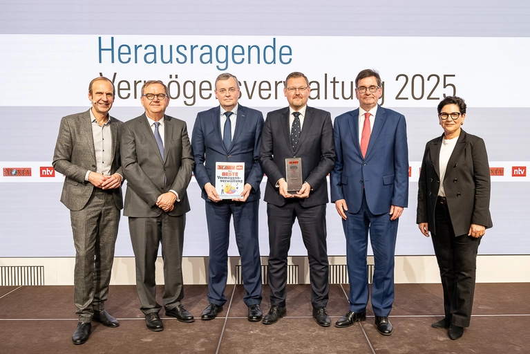 [Translate to English:] Preisverleihung im Vermögensverwaltertest von ntv und Focus Money