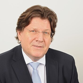 [Translate to English:] Robert Freitag, Geschäftsleiter der Sutor Bank